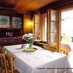 Dağ evi Martina