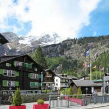 Martina マクニャーガ