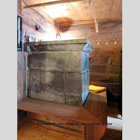 Martina シャレー マクニャーガ